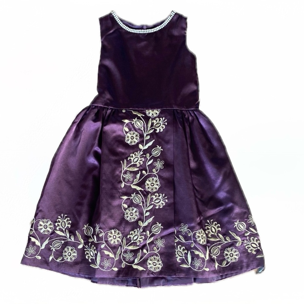 Chasing fireflies size 10 dress.